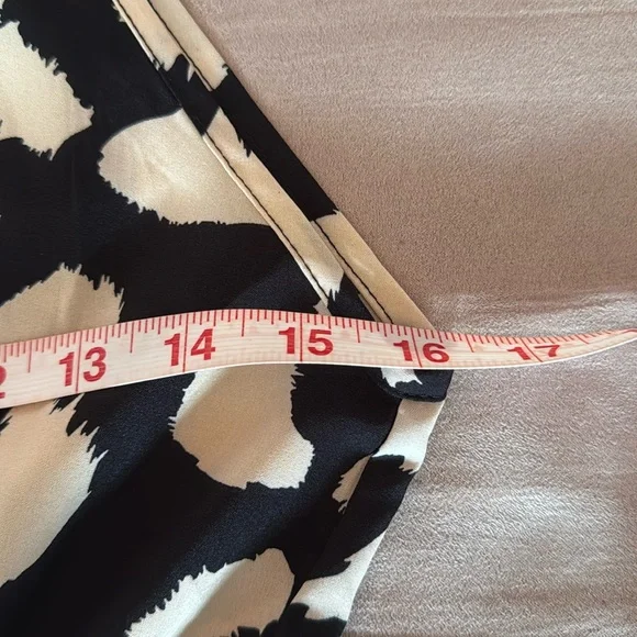 JORESS. Black/Tan Romper. Sleeveless. Elastic Waist. Size Small. - Picture 5 of 6